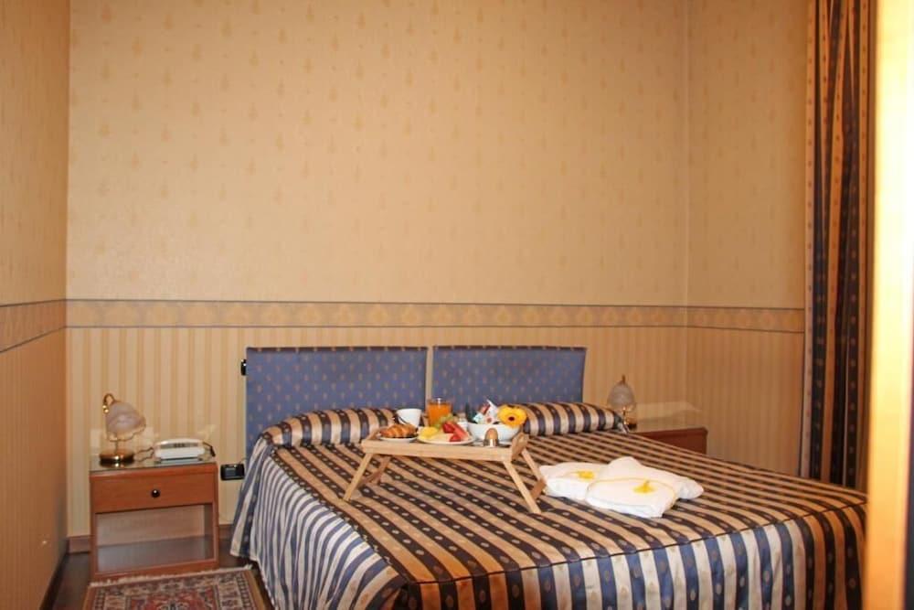 Albergo Ristorante Leon d'Oro Noventa di Piave Exterior foto